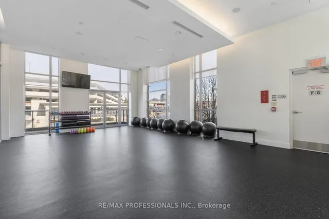 Additional image 30 of 70 Forest Manor Rd Unit 1806