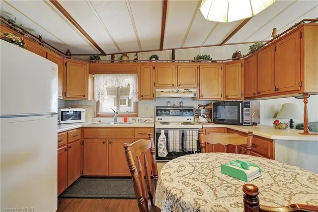 Additional image 7 of 1429 Sheffield Rd Unit 8 Paradise Cove
