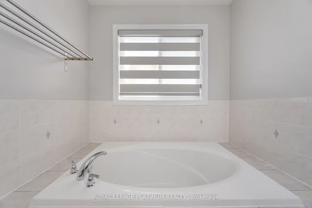 Additional image 22 of 19 Dolly Varden Dr