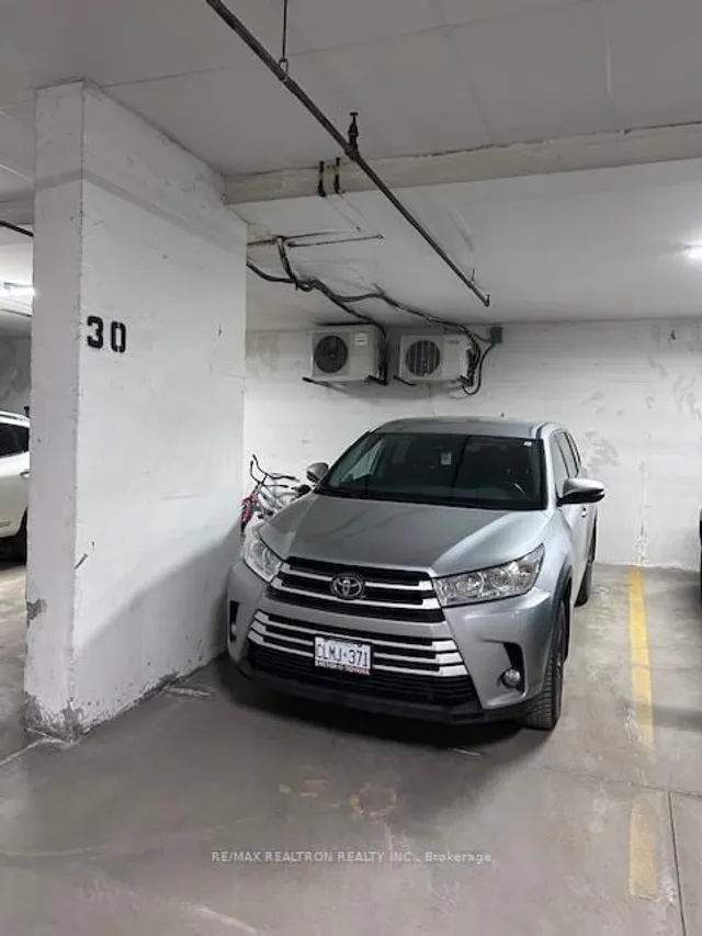 Additional image 27 of 9 Greenbriar Rd Unit 306