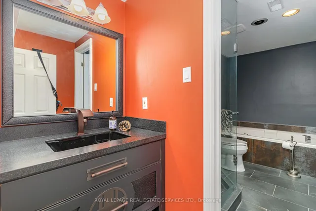 Additional image 41 of 25 Vancho Cres