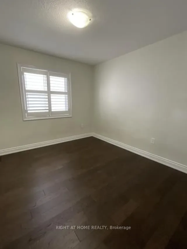 Additional image 14 of 26 Kidd Cres