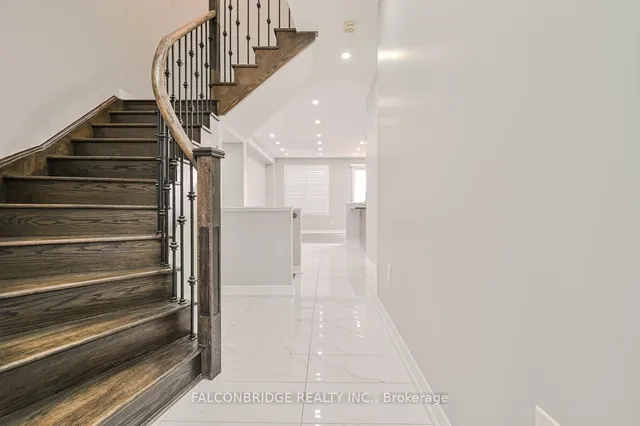 Additional image 8 of 28 Davenfield Circ