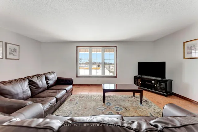 Additional image 8 of 949 Highland Rd