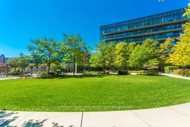 Additional image 17 of 25 Cole St Unit 525