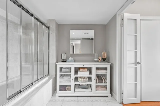 Additional image 31 of 550 Queens Quay West Quay Unit 326