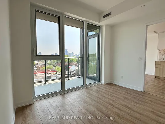 Additional image 10 of 500 Dupont St Unit 514