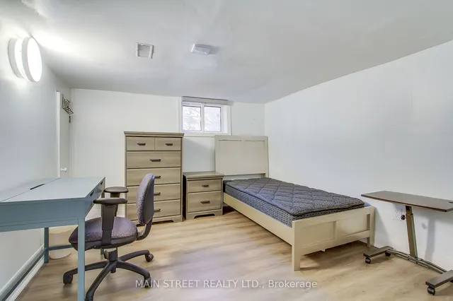 Additional image 33 of 19 Beaucourt Rd