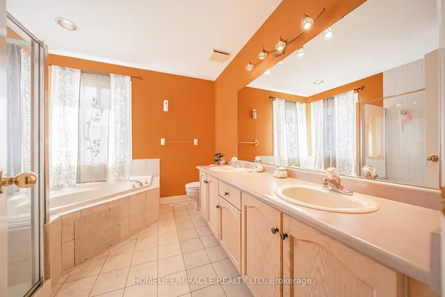 Additional image 13 of 11 Redtail Cres