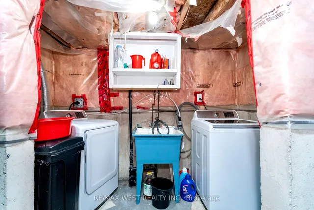 Additional image 34 of 83 Ridgemore Cres