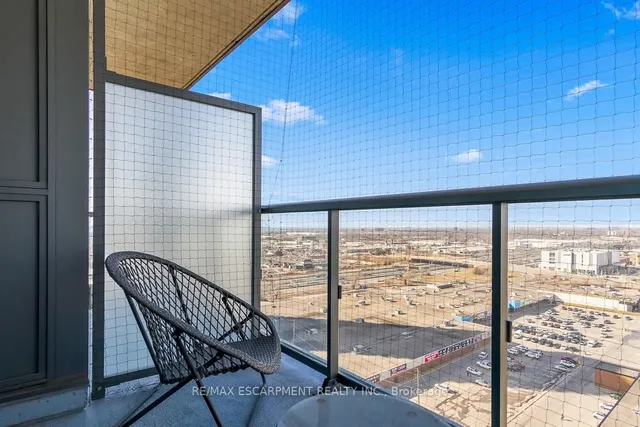 Additional image 18 of 15 Zorra St Unit 1608