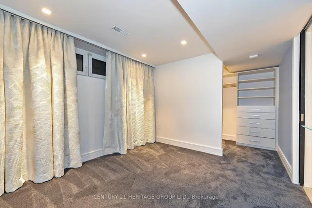 Additional image 2 of 61 Foursome Cres