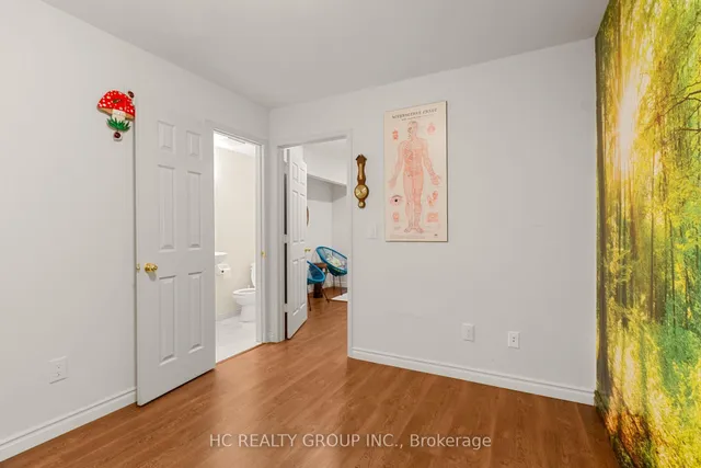 Additional image 28 of 83 Mondeo Dr Unit 535