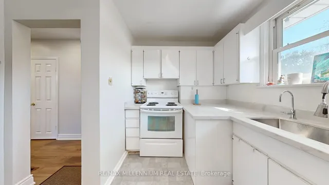 Additional image 18 of 341 Moore Park Ave