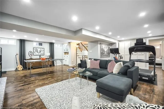 Additional image 22 of 41 Felker Cres