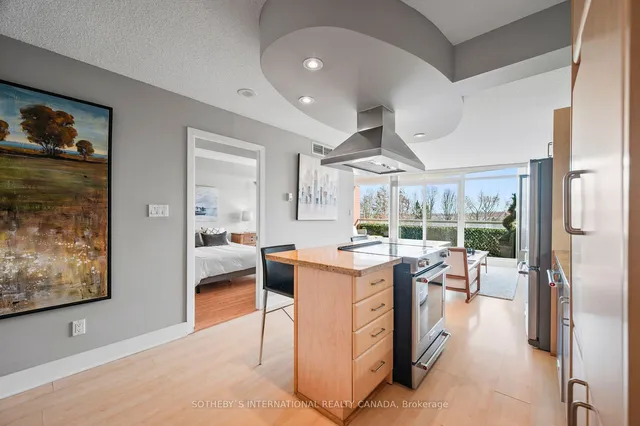 Additional image 14 of 550 Queens Quay West Quay Unit 326