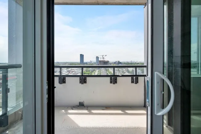 Additional image 29 of 859 The Queensway N/A Unit 603