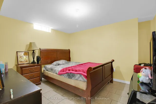 Additional image 38 of 10 Chatelaine Crt