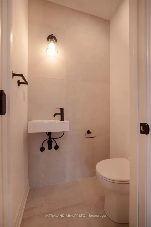 Additional image 19 of 500 Richmond St Unit 301