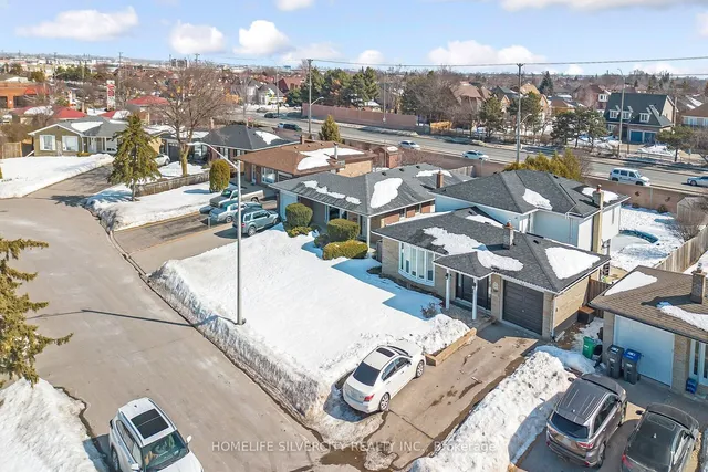 Additional image 32 of 27 Caldwell Cres