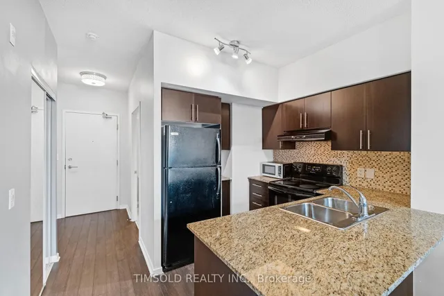 Additional image 7 of 120 Dallimore Circ Unit 102