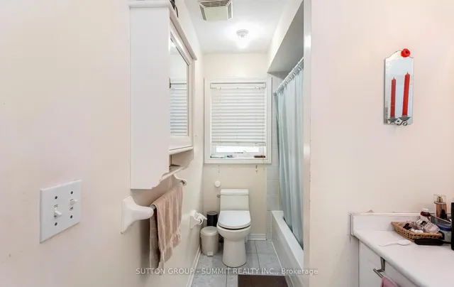 Additional image 32 of 66 Rubysilver Dr