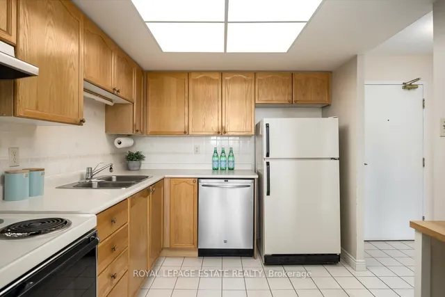 Additional image 13 of 1091 Kingston Rd Unit 813