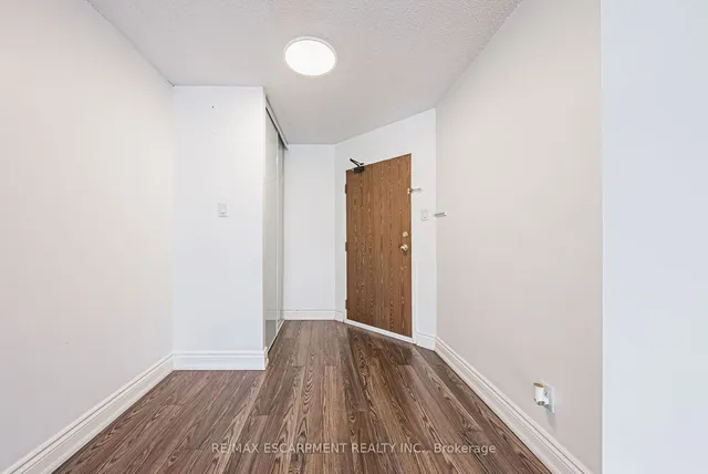 Additional image 8 of 175 Hunter St Unit 504