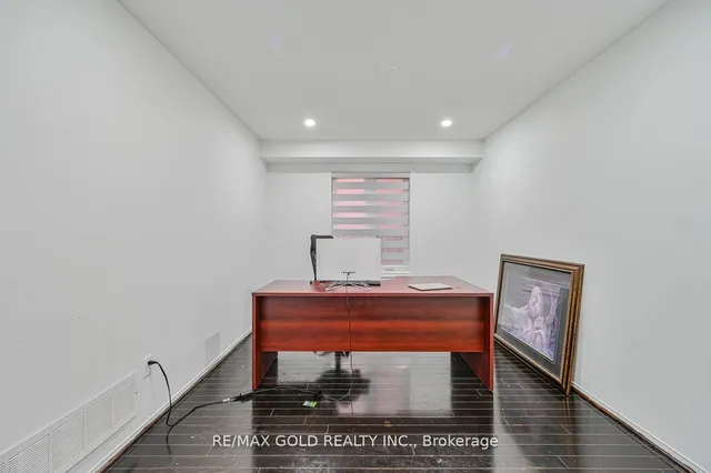 Additional image 11 of 247 Cresthaven Rd