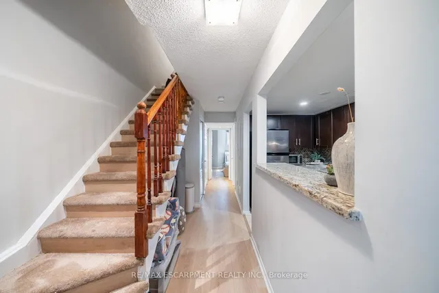 Additional image 2 of 36 Shank St Unit B