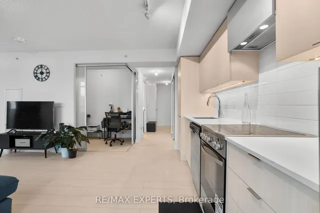 Additional image 10 of 30 Gibbs Rd Unit 1102