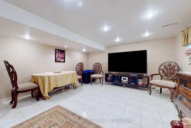 Additional image 28 of 105 Hallsport Cres