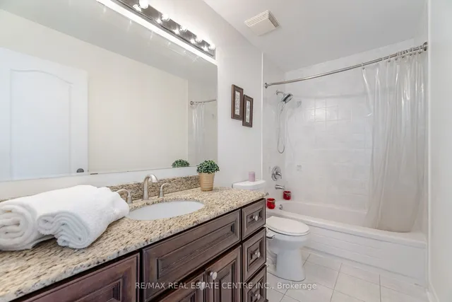 Additional image 26 of 577 Caverhill Cres