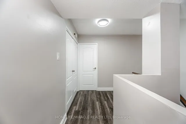 Additional image 18 of 2 Valhalla Inn Rd Unit 111