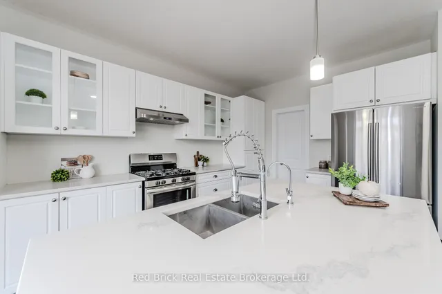 Additional image 11 of 321 Woodbine Ave