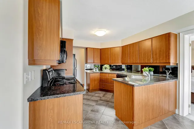 Additional image 11 of 1770 Main St Unit 506