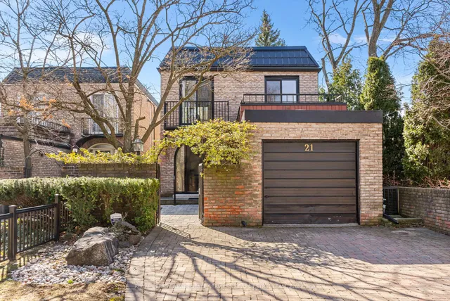 21 Rose Park Dr