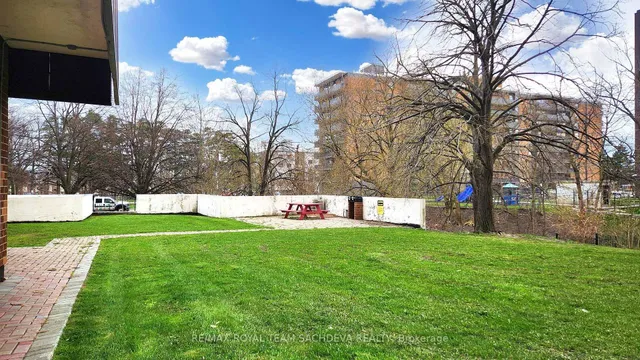 Additional image 44 of 90 Ling Rd Unit 1101