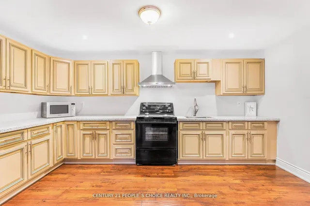 Additional image 30 of 38 Assisi St
