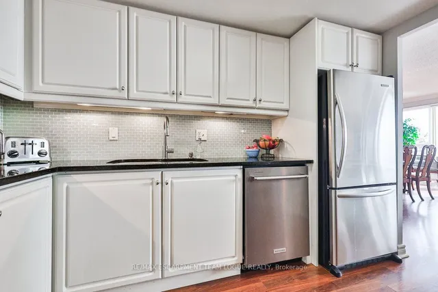 Additional image 15 of 2121 Lakeshore Rd Unit 502