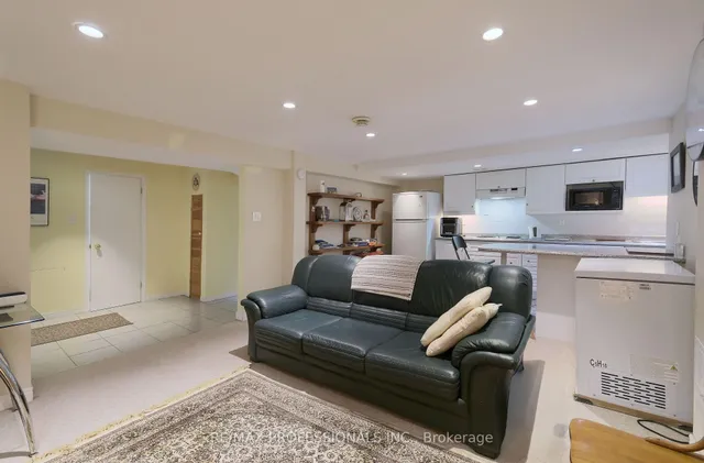 Additional image 18 of 1 Mossford Crt