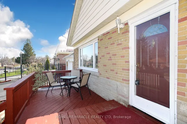 Additional image 7 of 23 Colonial Ave