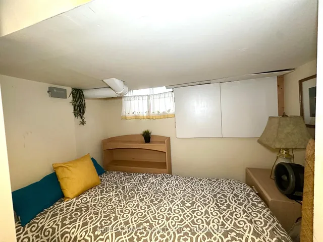 Additional image 15 of 952 Greenwood Ave