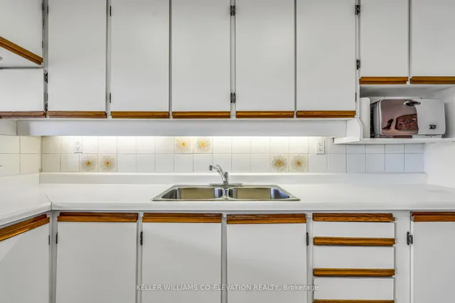 Additional image 31 of 30 Allanhurst Dr Unit 607