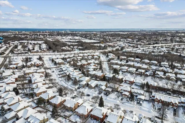 Additional image 49 of 2076 Pelee Blvd