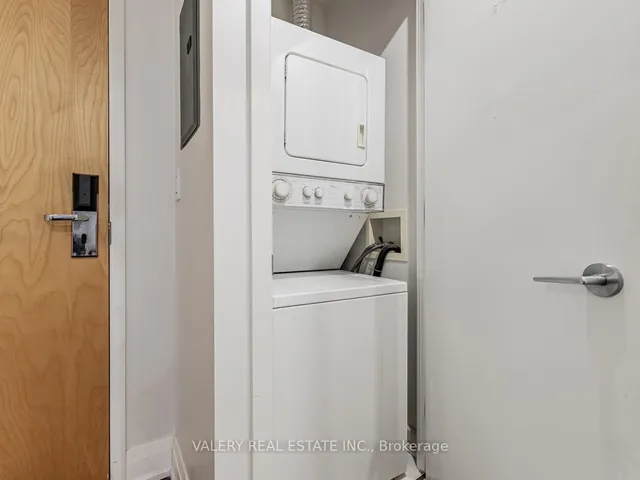 Additional image 7 of 36 Blue Jays Way Unit 622