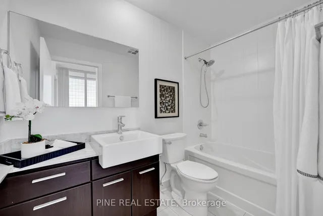 Additional image 19 of 770 Bay St Unit 2602