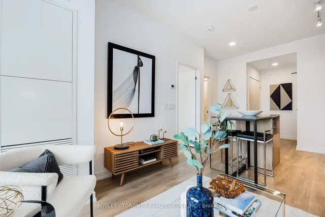 Additional image 13 of 225 Sumach St Unit 2410