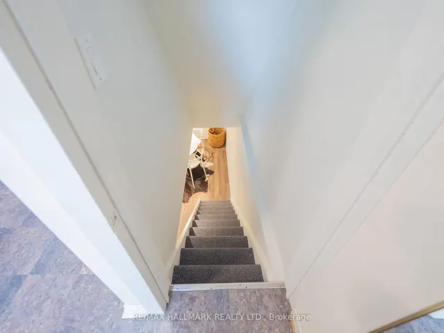 Additional image 38 of 163 Browning Ave