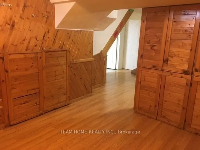 Additional image 27 of 72 SWENNEN Dr